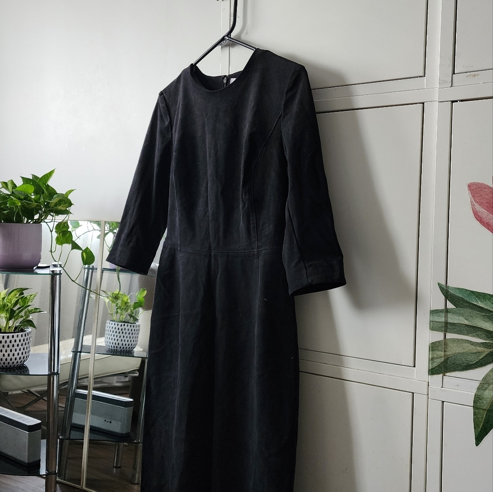 EUC Aritzia Babaton Suede style dress